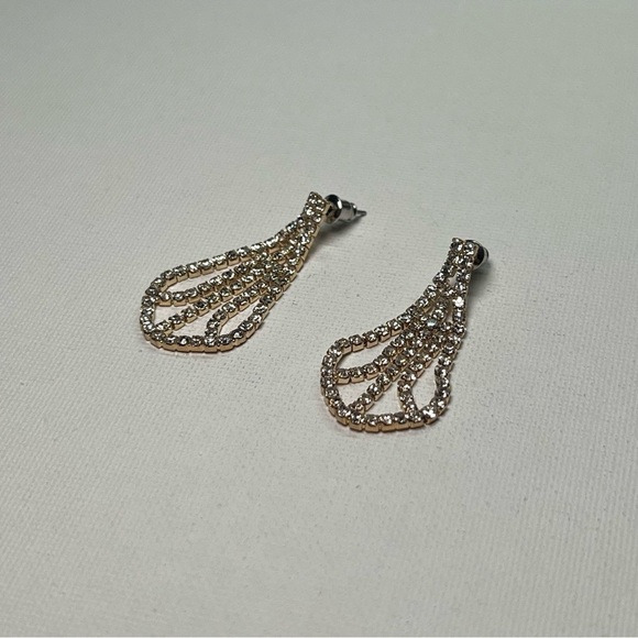 Vintage Gold Tone Tear Drop Shaped Dangle Stud Earrings - Picture 1 of 9